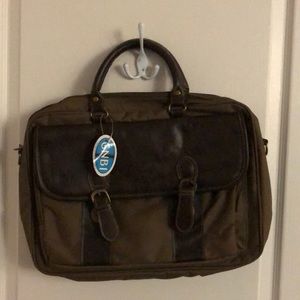 GNBI Laptop Bag in Military Green Canvas